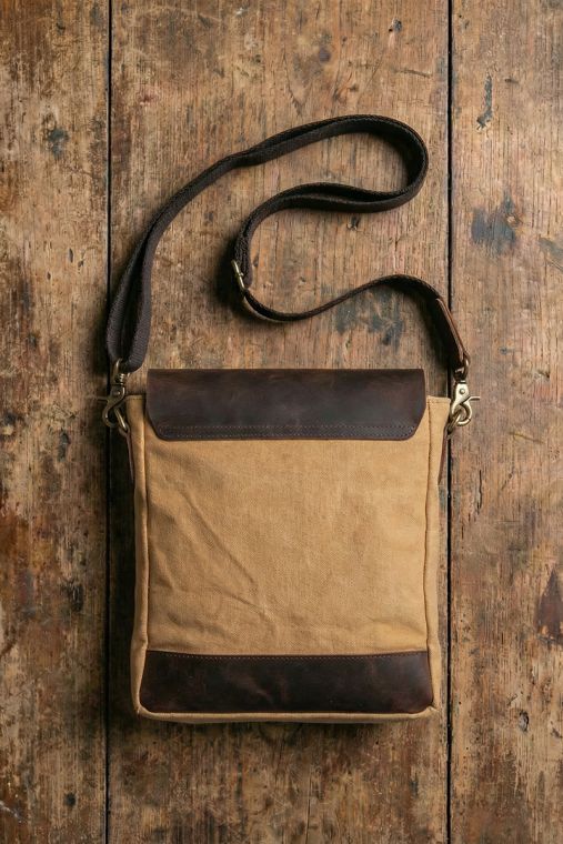 Geanta crossbody din piele naturala si material textil cerat URBAN BAG Toledo – Bej